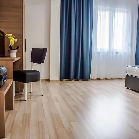 Hotel Ihtis 3*